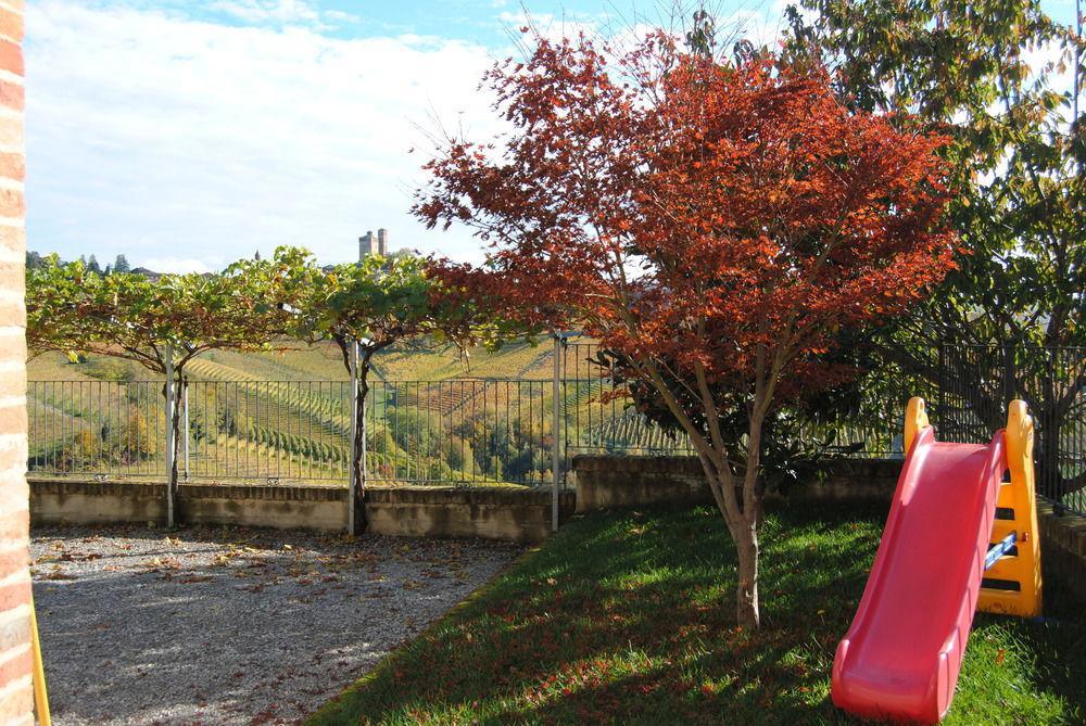 Agriturismo I Grappoli Serralunga d'Alba Exterior photo